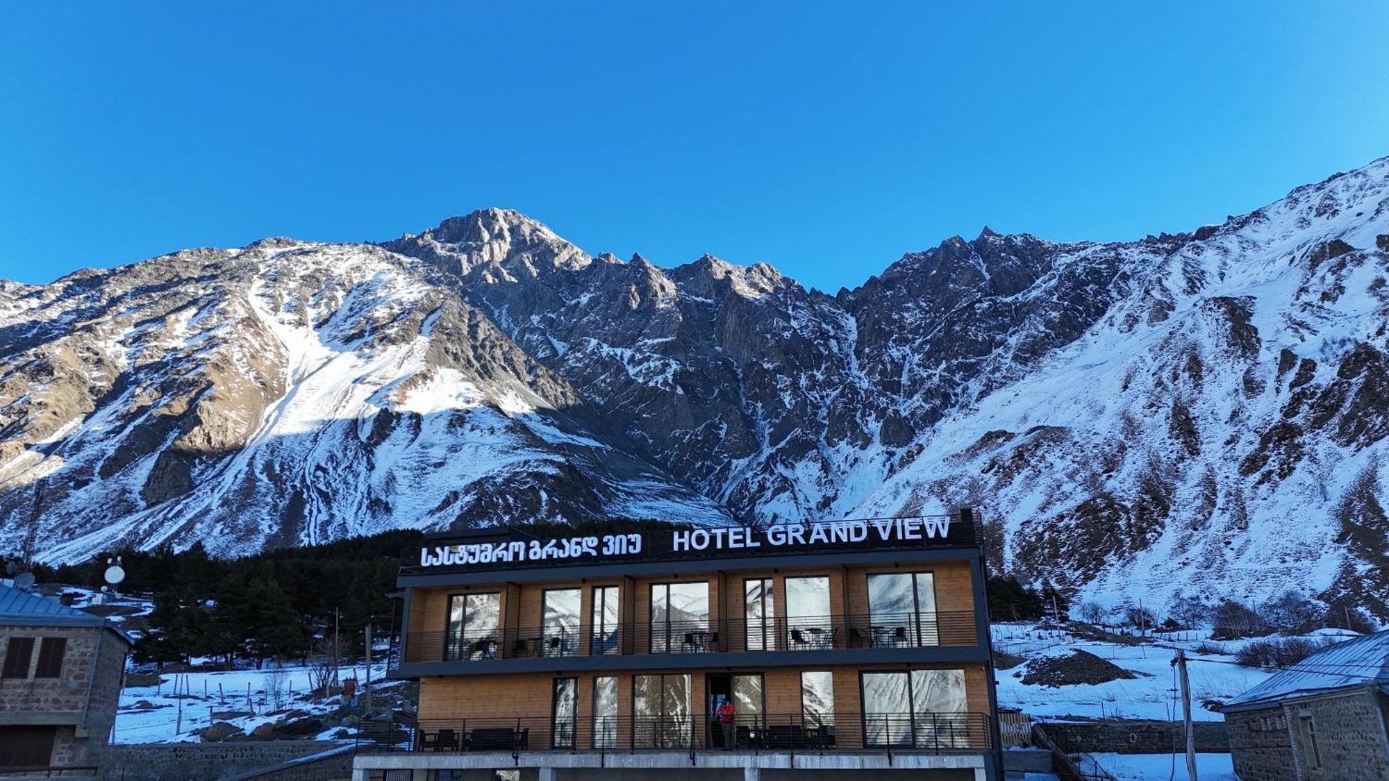 Kazbegi Hotel Grand View Bagian luar foto