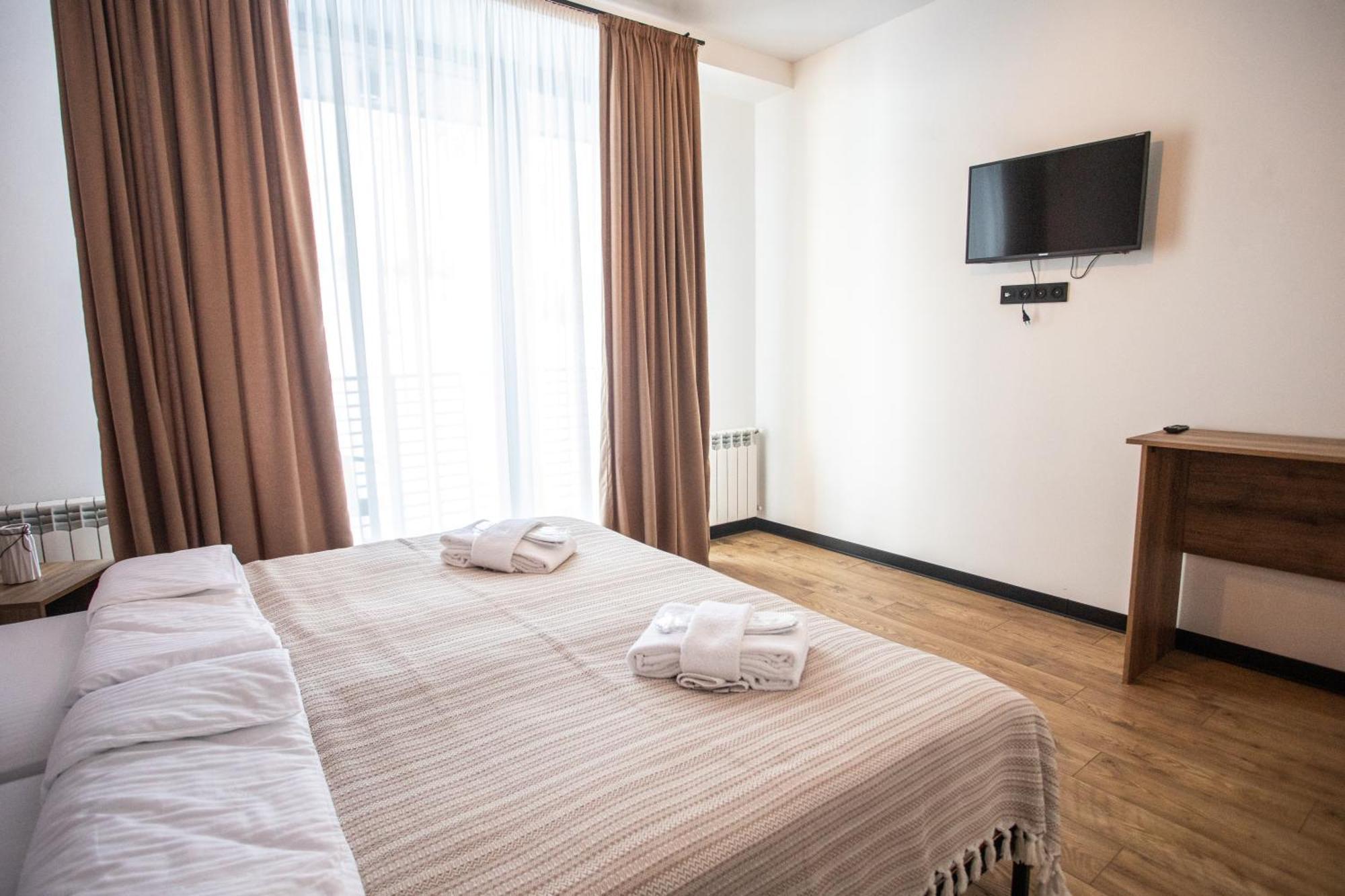 Kazbegi Hotel Grand View Bagian luar foto