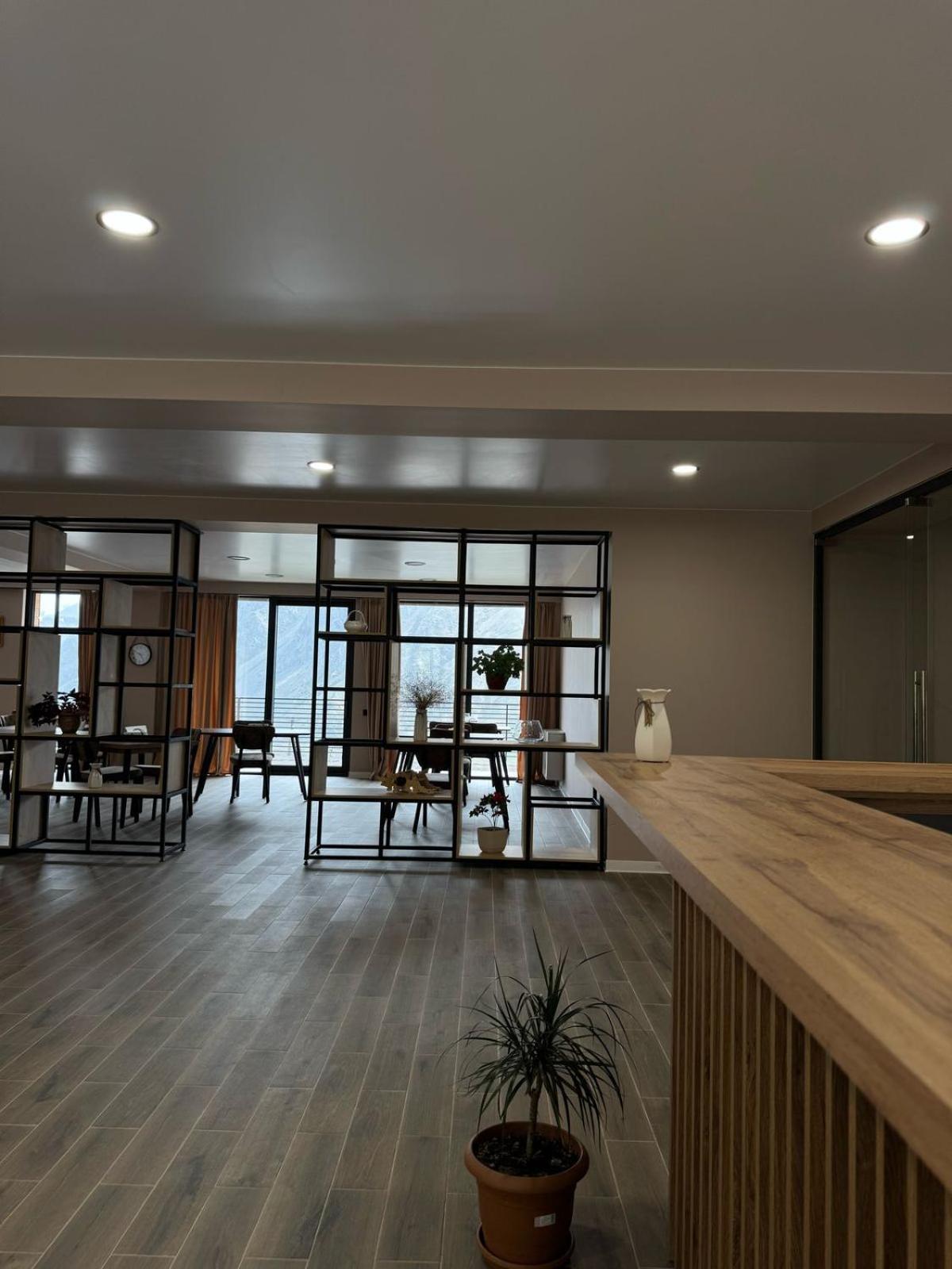 Kazbegi Hotel Grand View Bagian luar foto