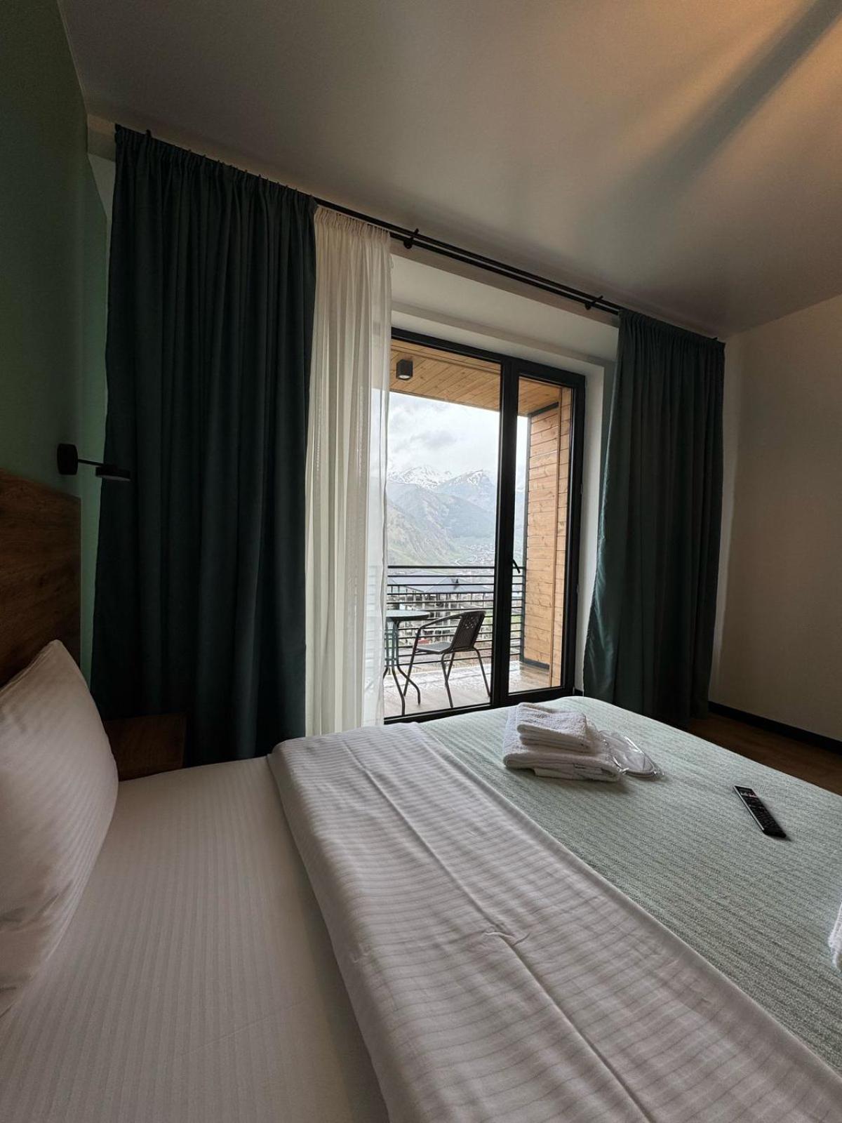 Kazbegi Hotel Grand View Bagian luar foto